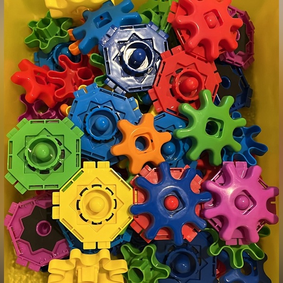 Cog Building Stack and Spin Set - Picture 4 of 9